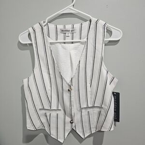Madden girl women's vest, size M, striped, 3 buttons